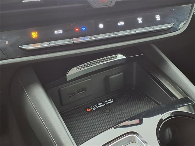 Certified 2025 Buick Envision Preferred image 13