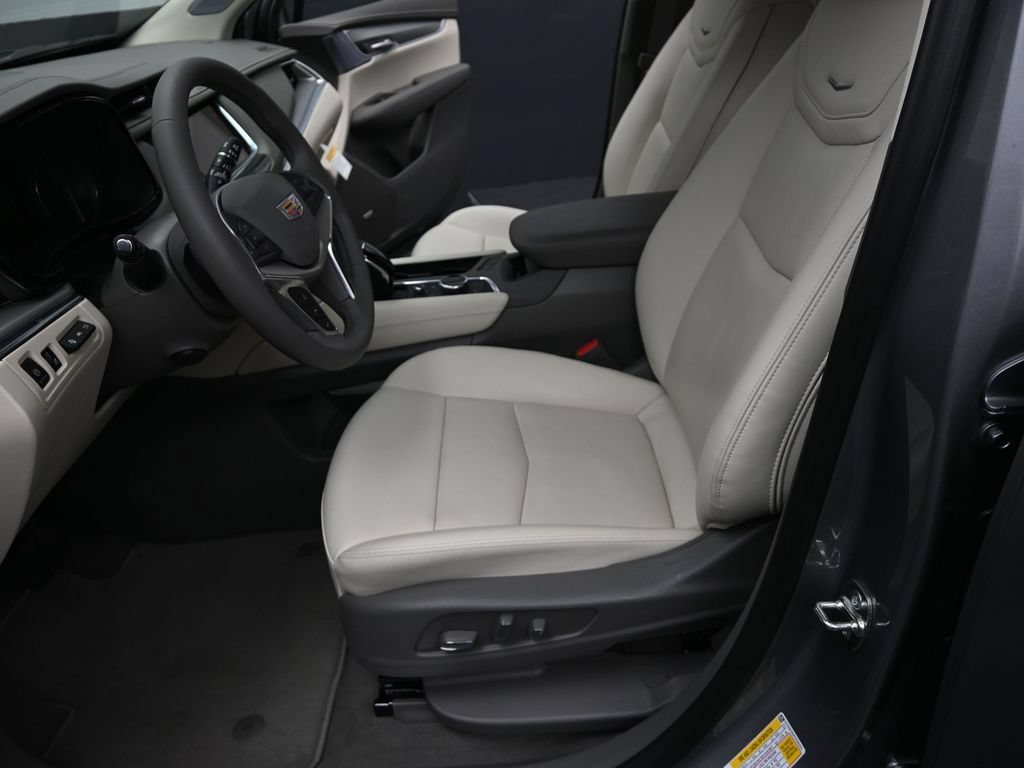 New 2026 Cadillac XT5 Premium Luxury w/ Driver Assist Package FWD image 10