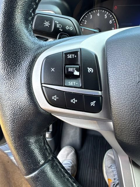 Used 2021 Ford Explorer XLT w/ Equipment Group 202A AWD/4WD image 21