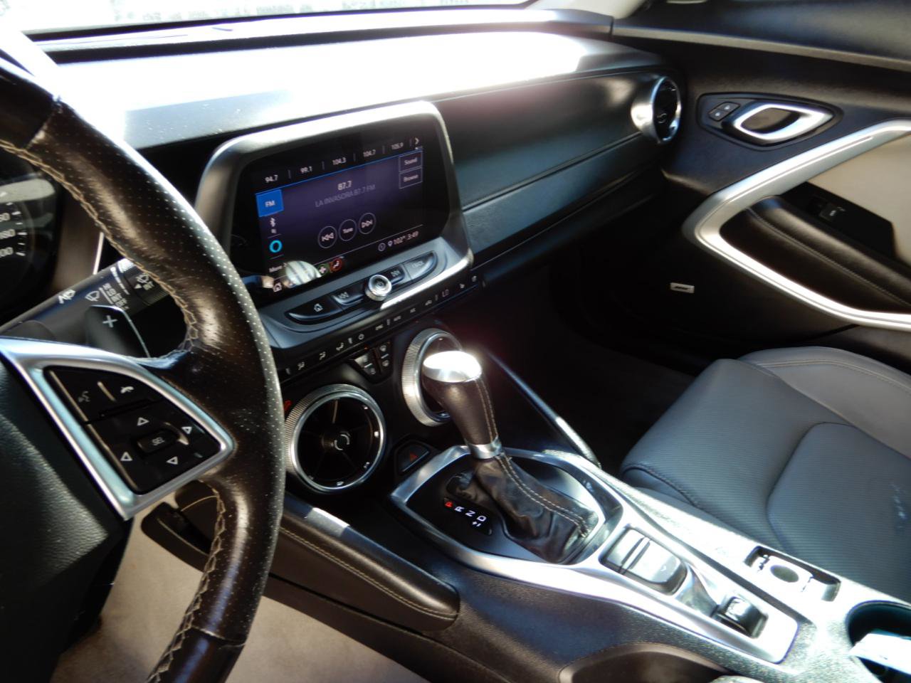 Used 2020 Chevrolet Camaro SS RWD image 12