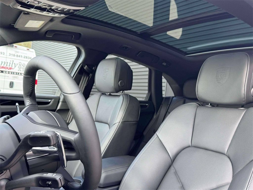 New 2026 Porsche Macan S AWD/4WD image 16