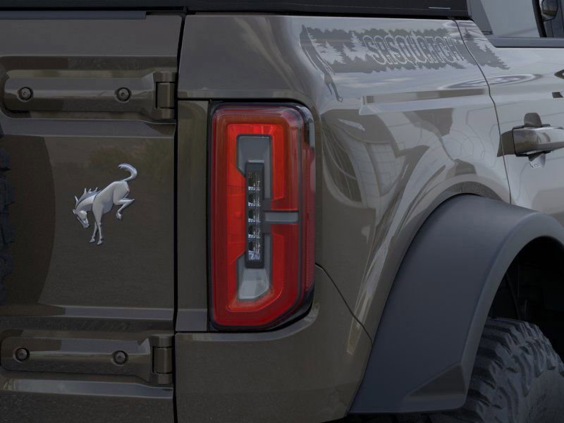 New 2025 Ford Bronco Outer Banks w/ Sasquatch Package image 23