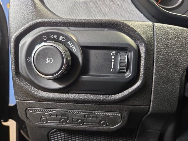 Used 2024 Jeep Wrangler Sport S image 28