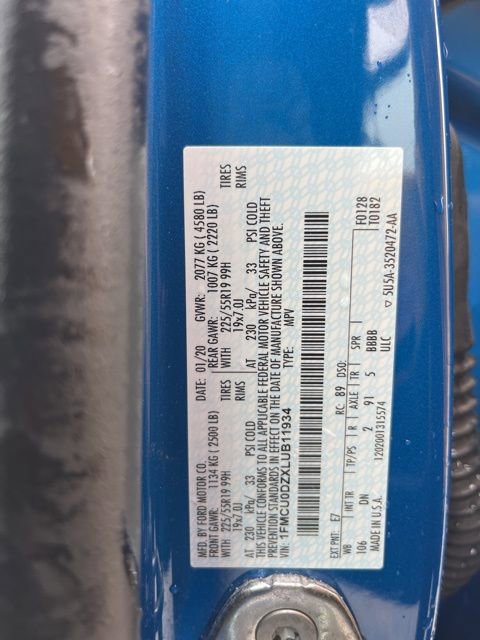 Used 2020 Ford Escape Titanium image 30