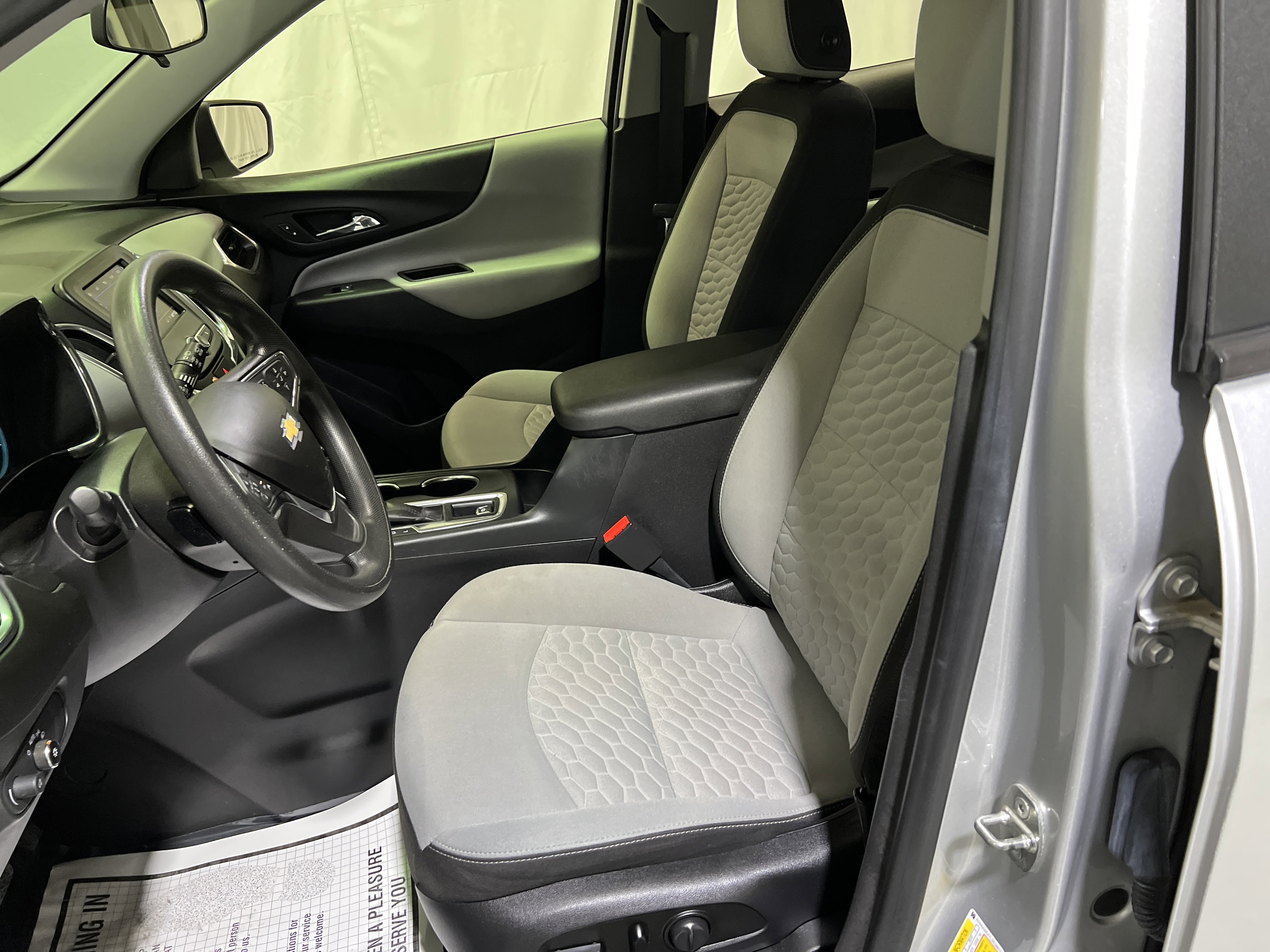 Certified 2020 Chevrolet Equinox LS w/ LS Convenience Package image 17