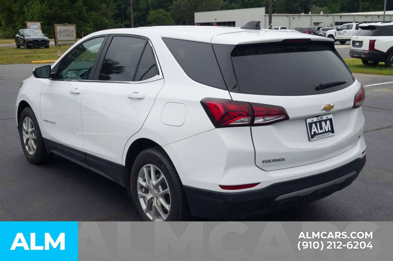 Used 2024 Chevrolet Equinox LT FWD image 11