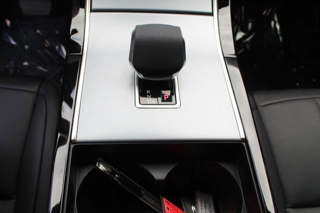 Used 2025 Land Rover Range Rover Evoque S image 16