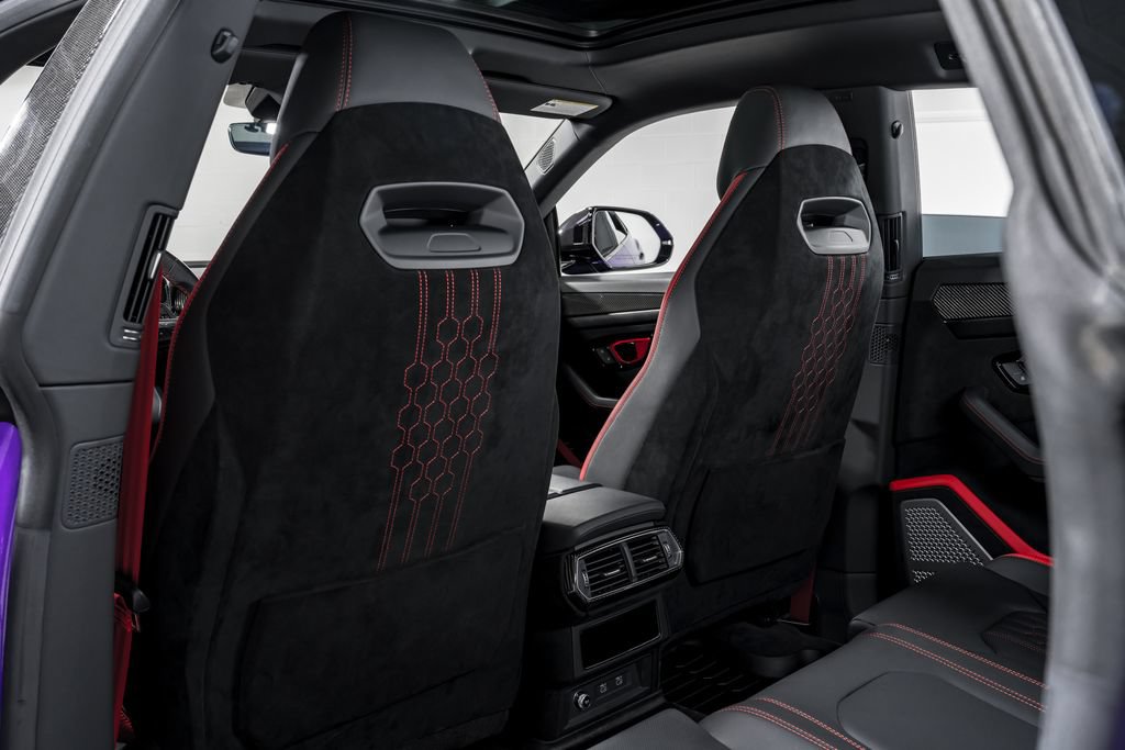 Used 2024 Lamborghini Urus Performante AWD/4WD image 32