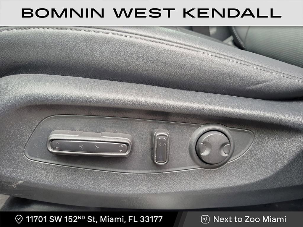 Used 2025 Honda CR-V EX-L image 8