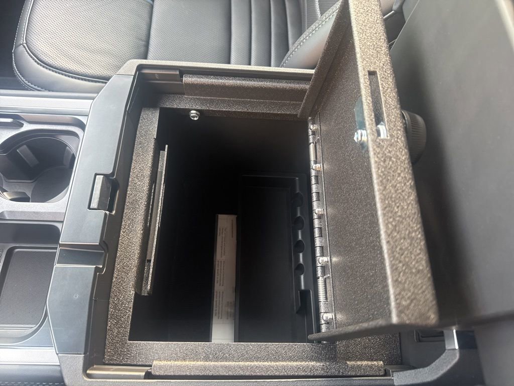 New 2026 Ford F250 Platinum w/ Tremor Off-Road Package image 36