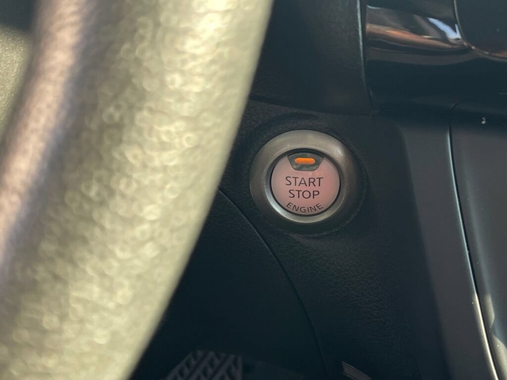 Used 2018 Nissan Sentra SV FWD image 12