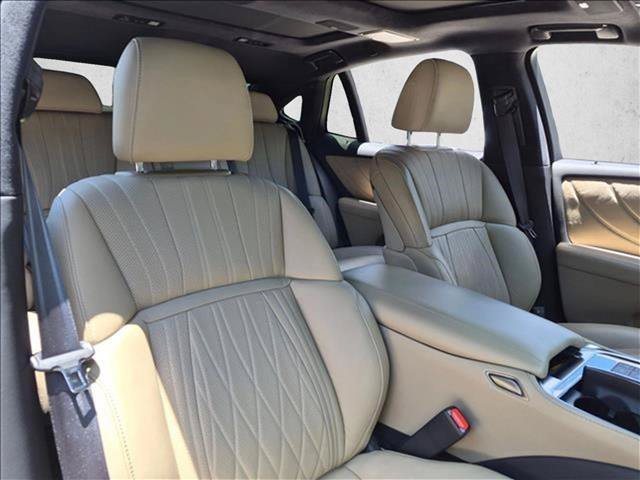 Used 2024 Lexus LS 500 w/ Interior Upgrade Package RWD image 19