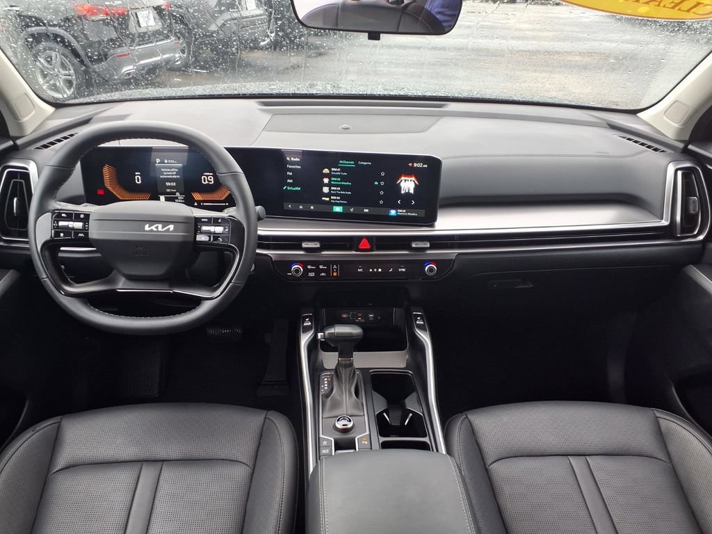 Certified 2026 Kia Sorento S FWD image 3