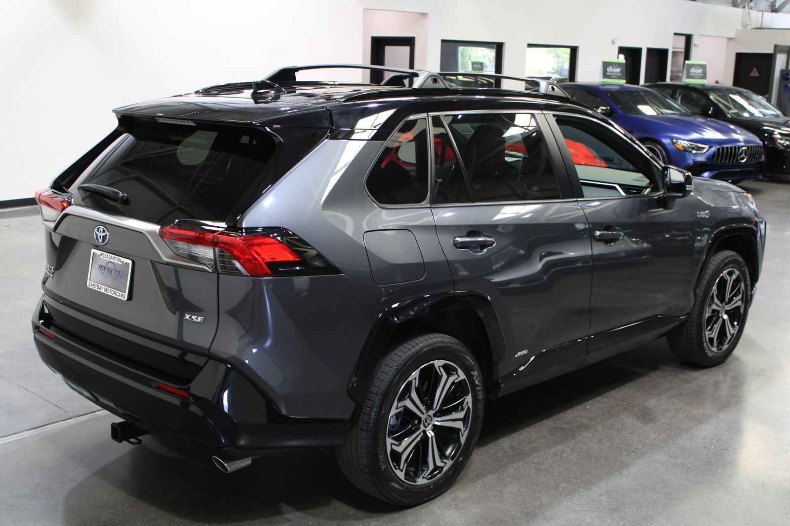 Used 2022 Toyota RAV4 XSE AWD/4WD image 17