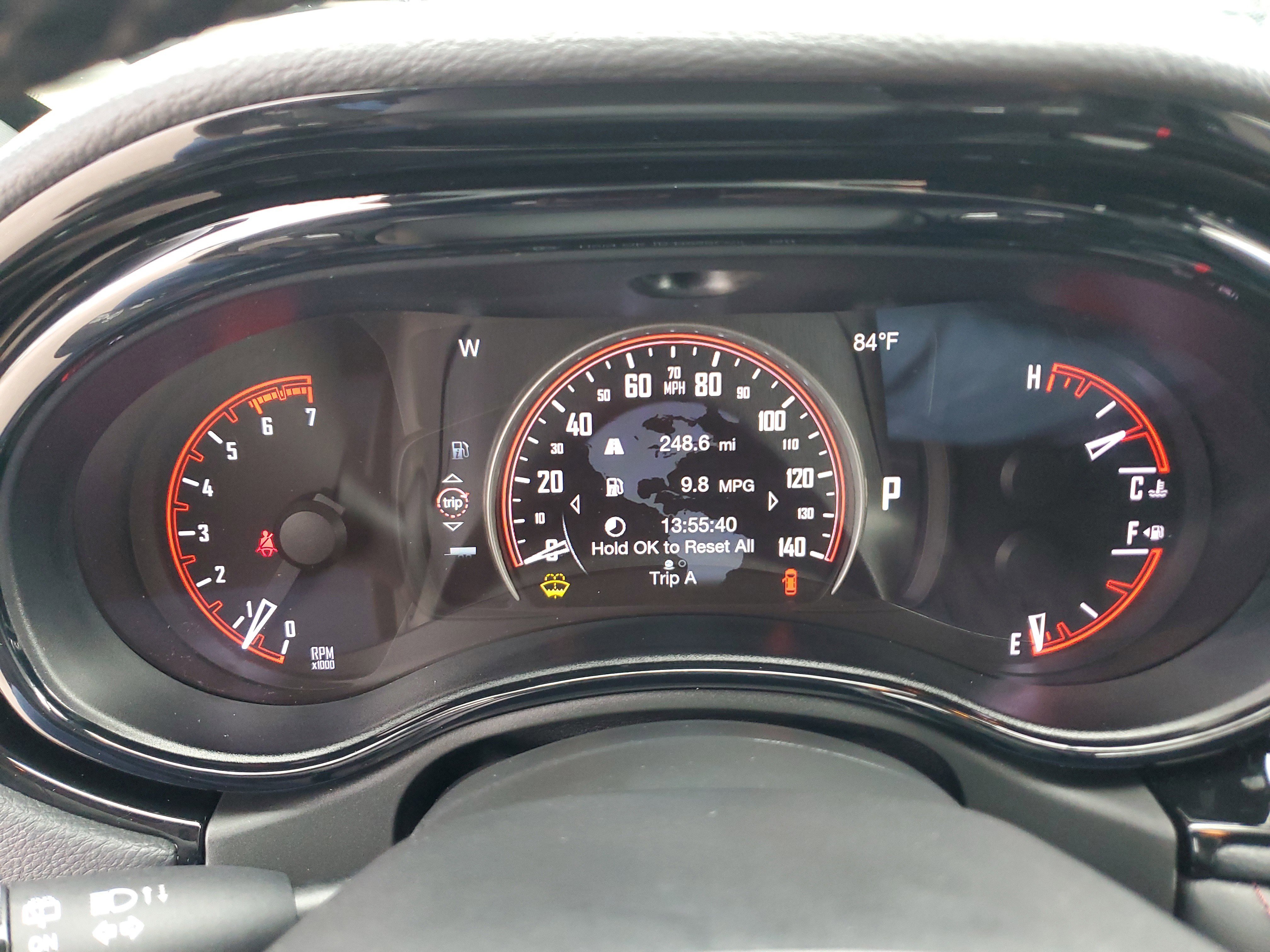 Used 2022 Dodge Durango R/T w/ Trailer Tow Group IV image 32