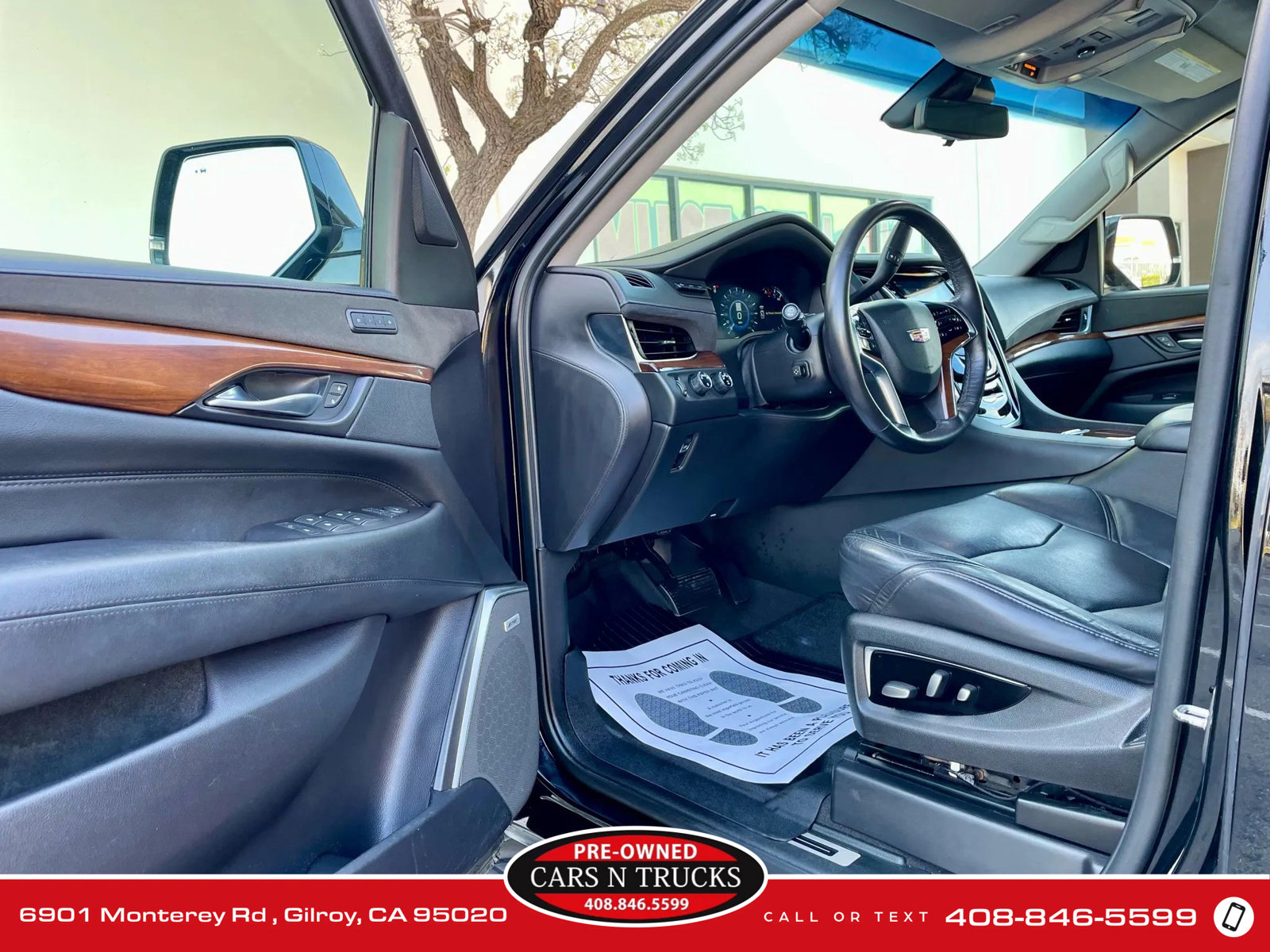 Used 2019 Cadillac Escalade ESV Premium Luxury image 7