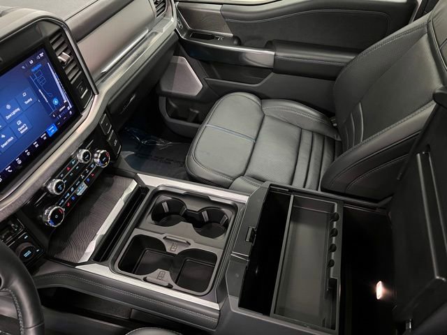 Used 2025 Ford F450 Platinum w/ FX4 Off-Road Package image 36