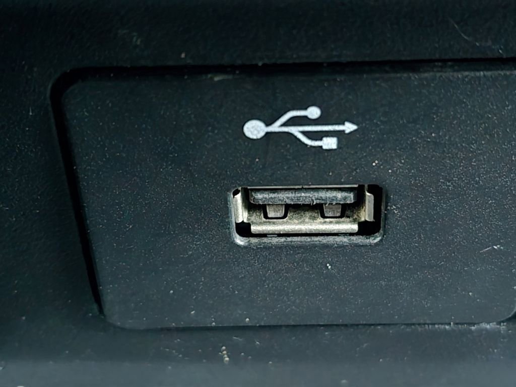 Used 2022 Ford F250 XL w/ Power Equipment Group image 9