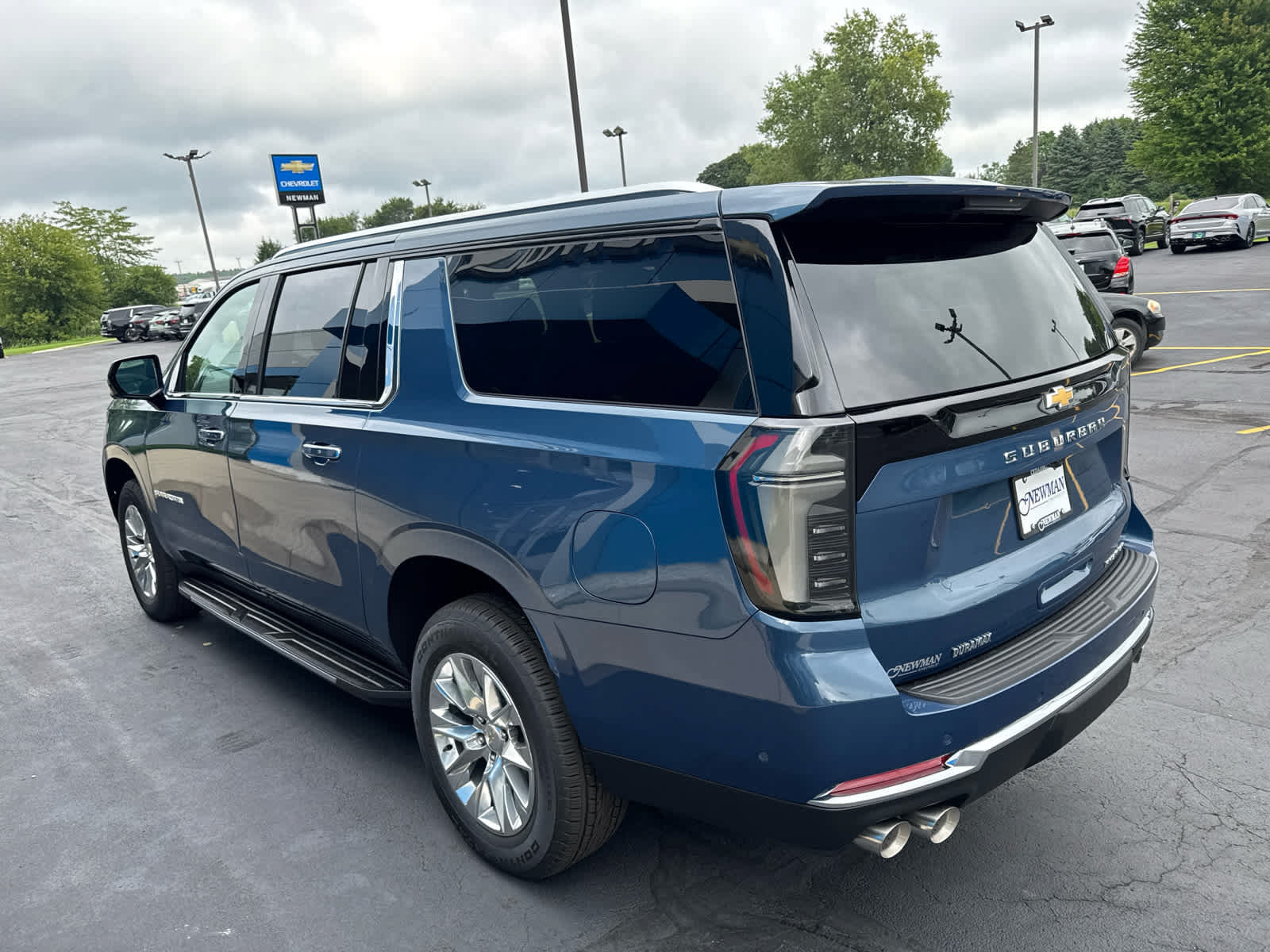 New 2026 Chevrolet Suburban Premier w/ Sun And Tow Package AWD/4WD image 10