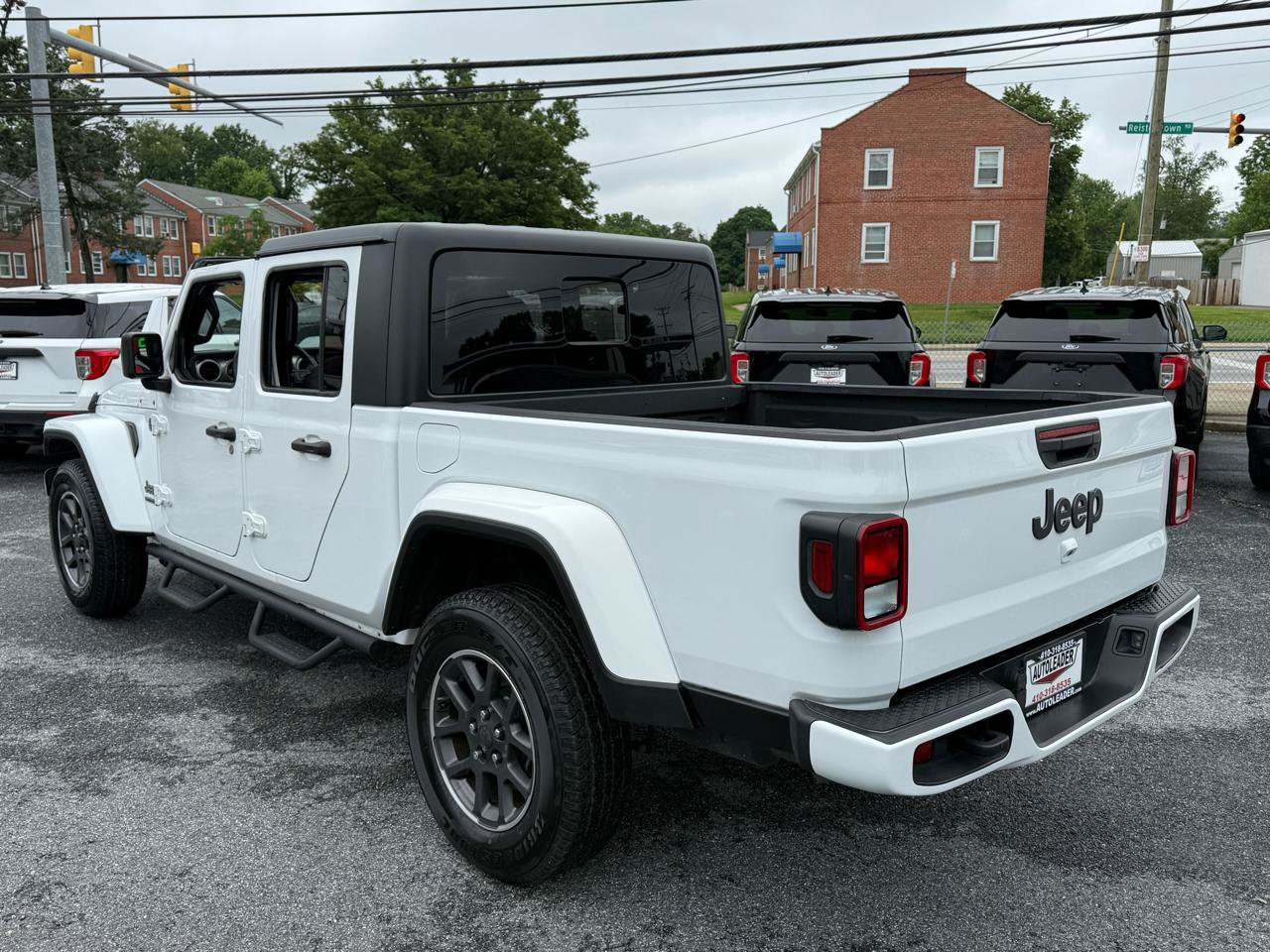 Used 2021 Jeep Gladiator Sport w/ Quick Order Package 24Q 80Th AWD/4WD image 9