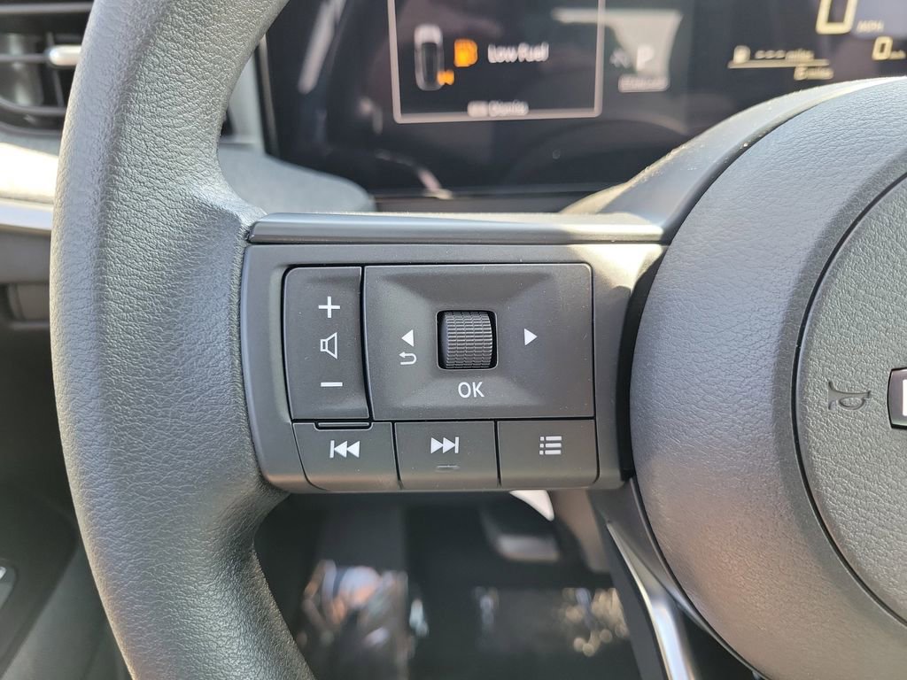 New 2026 Nissan Kicks S image 7