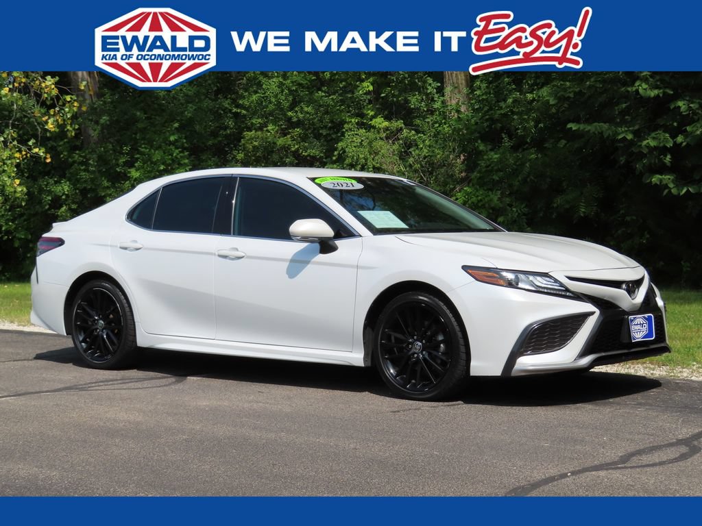 Used 2021 Toyota Camry XSE FWD image 1