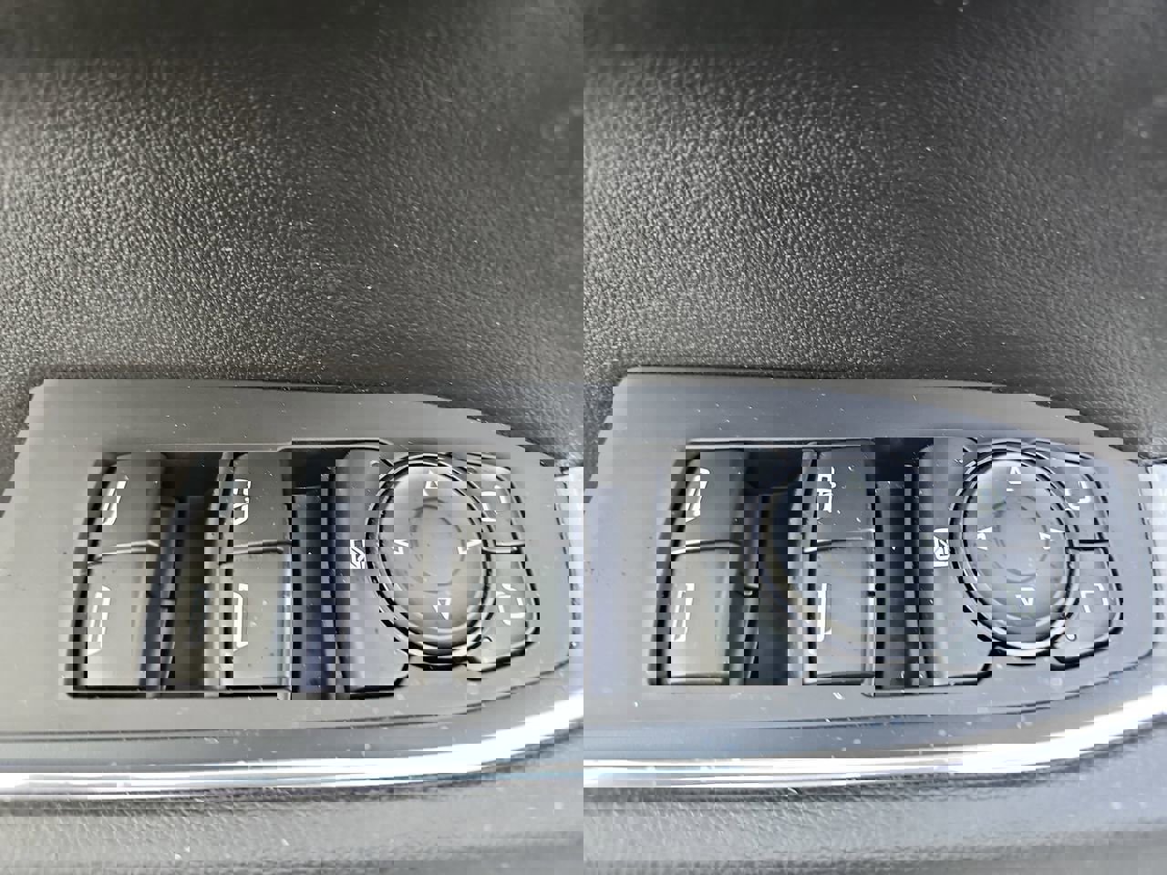 Certified 2024 Chevrolet Silverado 1500 LT Trail Boss w/ Convenience Package II image 32