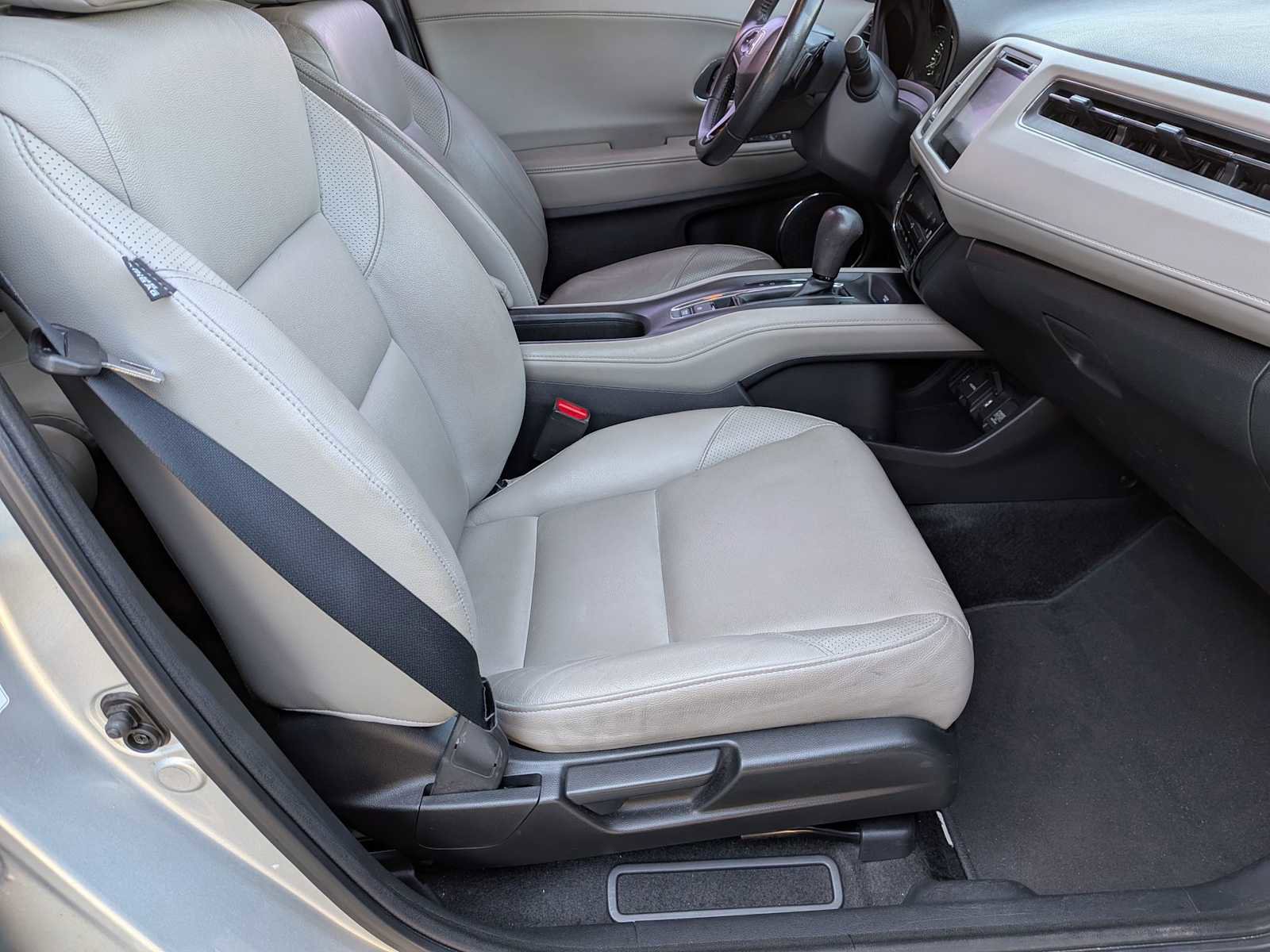 Used 2016 Honda HR-V EX-L image 19