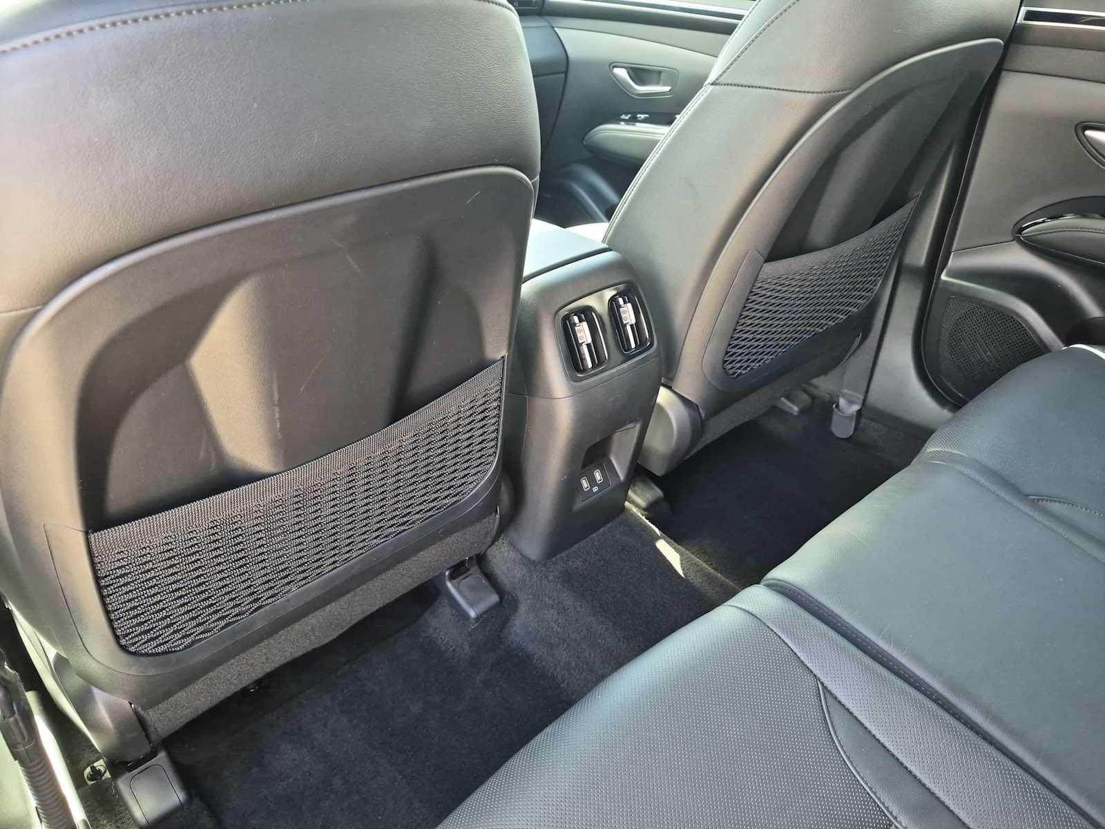 Certified 2022 Hyundai Tucson Limited w/ Cargo Package FWD image 18