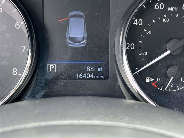 Used 2022 Nissan Rogue Sport SL AWD/4WD image 30