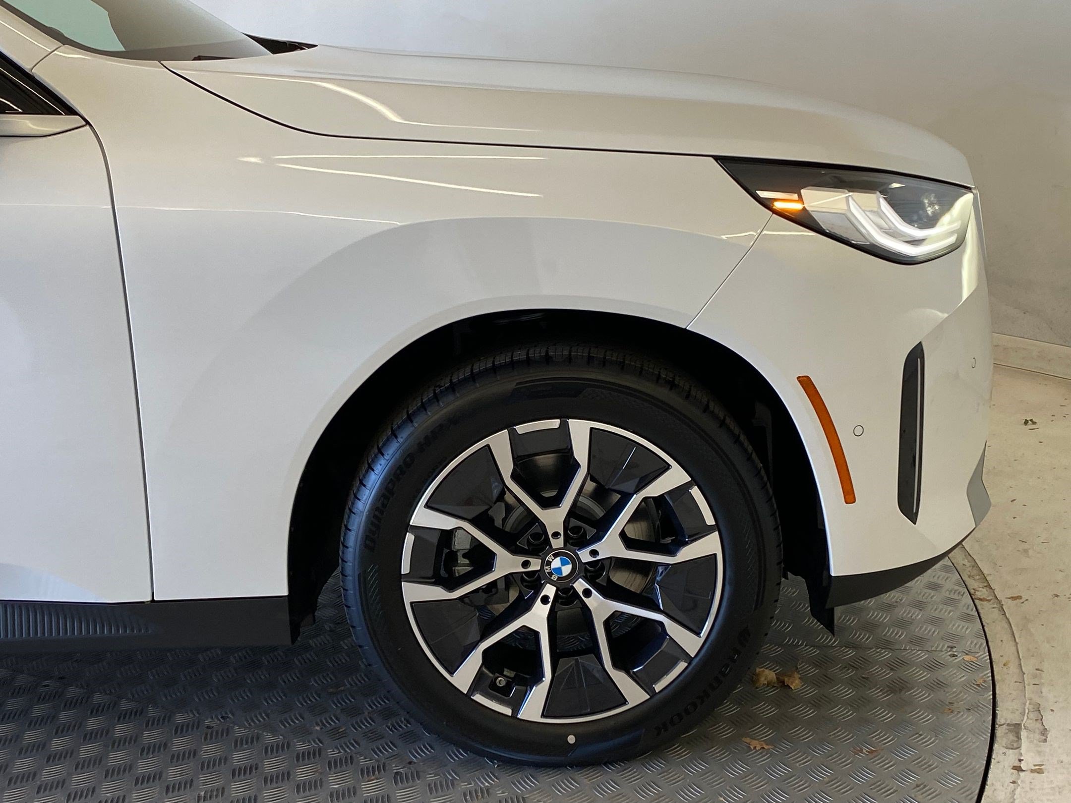 Used 2026 BMW X3 xDrive30i w/ Premium Package AWD/4WD image 10