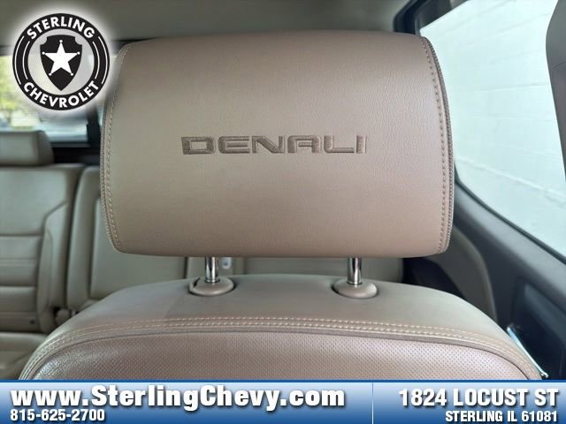 Used 2016 GMC Sierra 1500 Denali w/ Enhanced Driver Alert Package AWD/4WD image 22