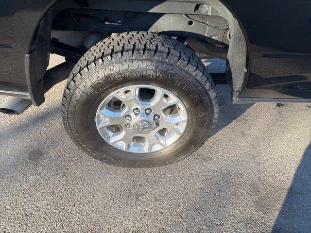 Used 2024 RAM 3500 Laramie image 28