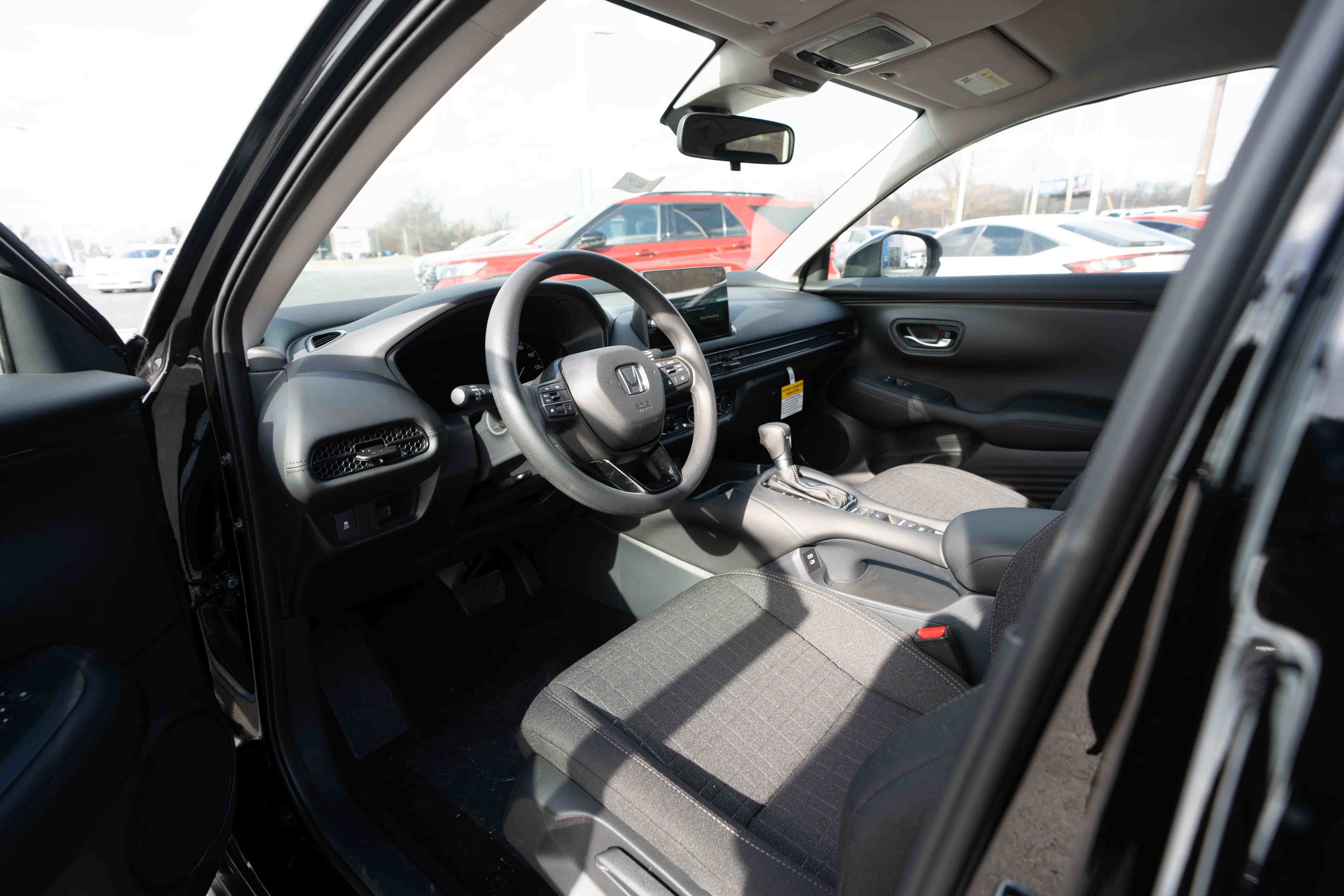 New 2026 Honda HR-V LX image 8