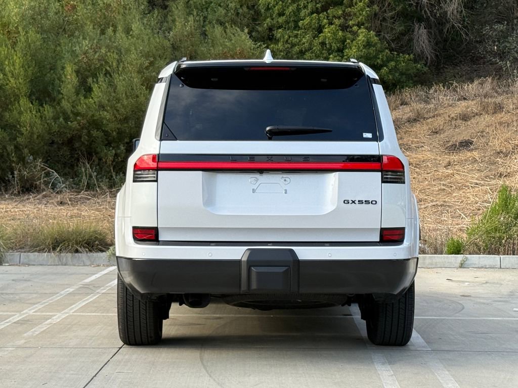 Certified 2025 Lexus GX 550 w/ Accessory Package (Z1) AWD/4WD image 8