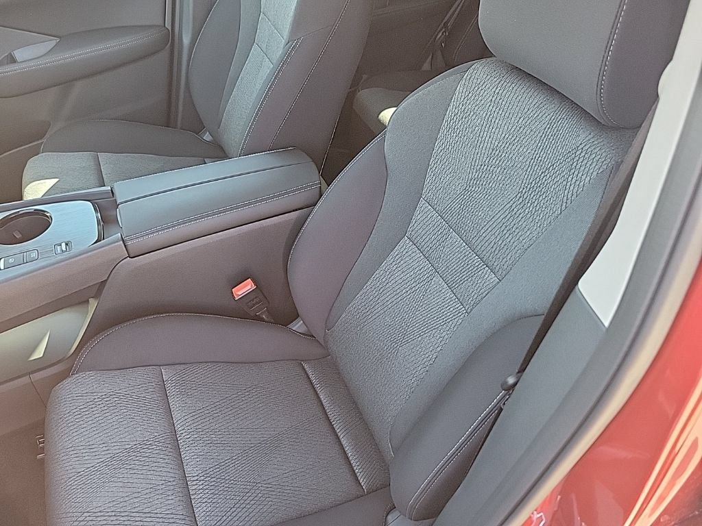 New 2026 Nissan Rogue SV FWD image 20