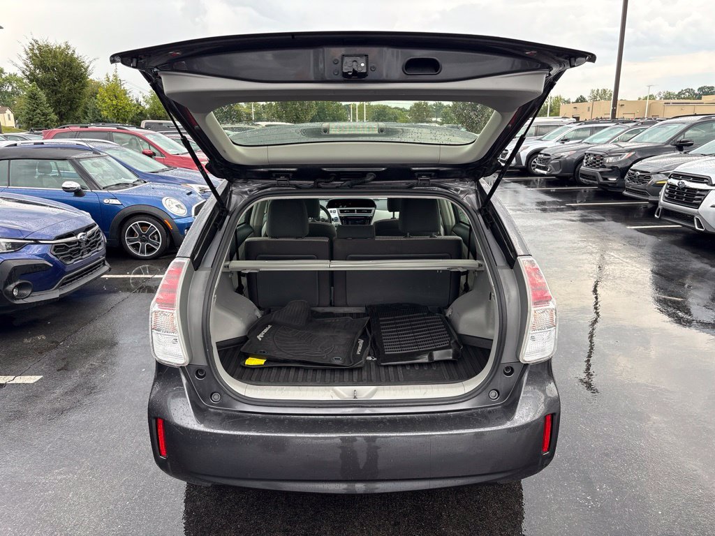 Used 2017 Toyota Prius V Two FWD image 8