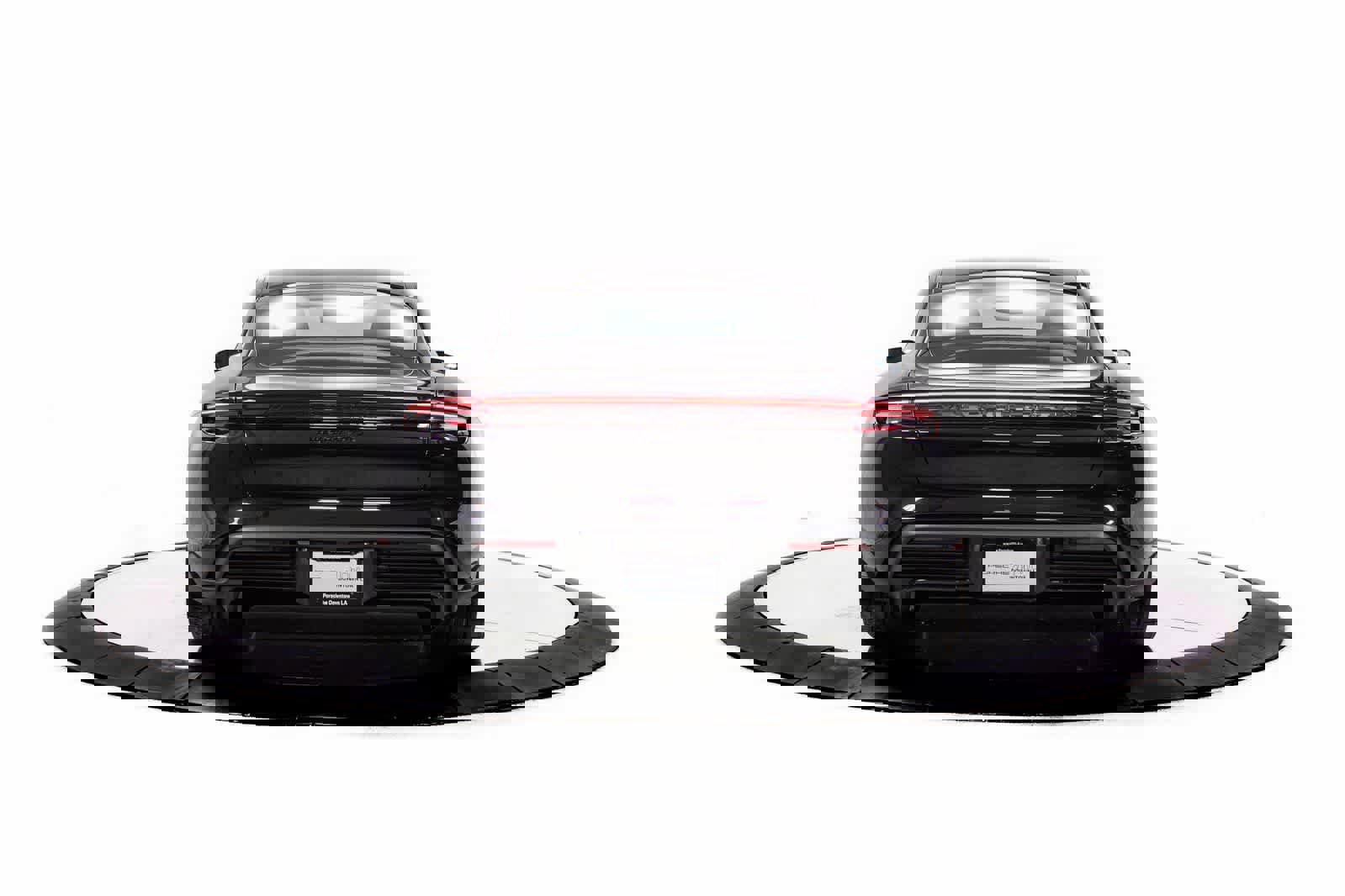 New 2026 Porsche Taycan GTS image 6