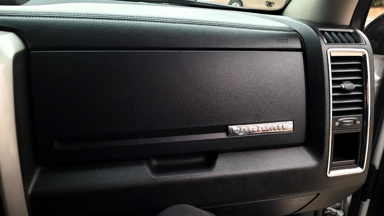 Used 2017 RAM 1500 Laramie image 34