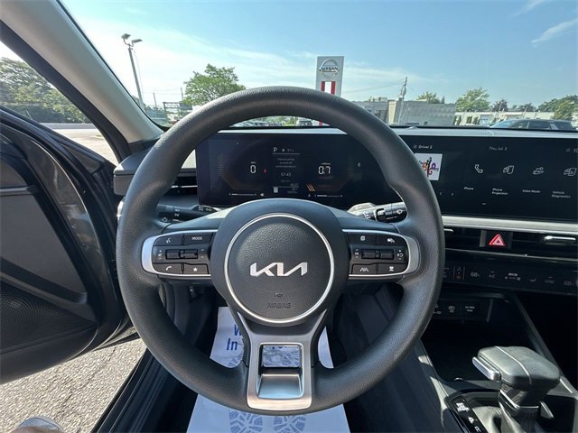 Used 2025 Kia K5 LXS image 18