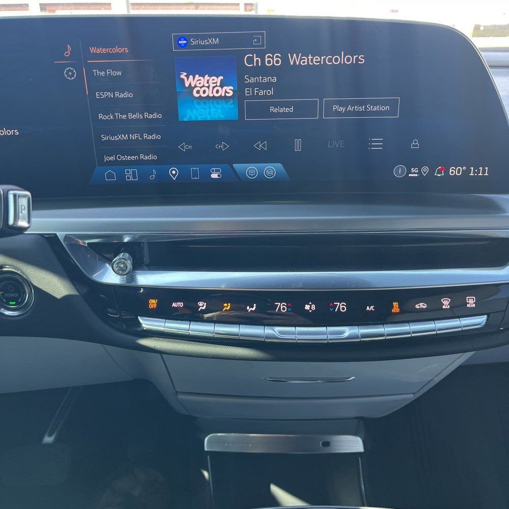 Used 2024 Cadillac Lyriq Luxury image 17