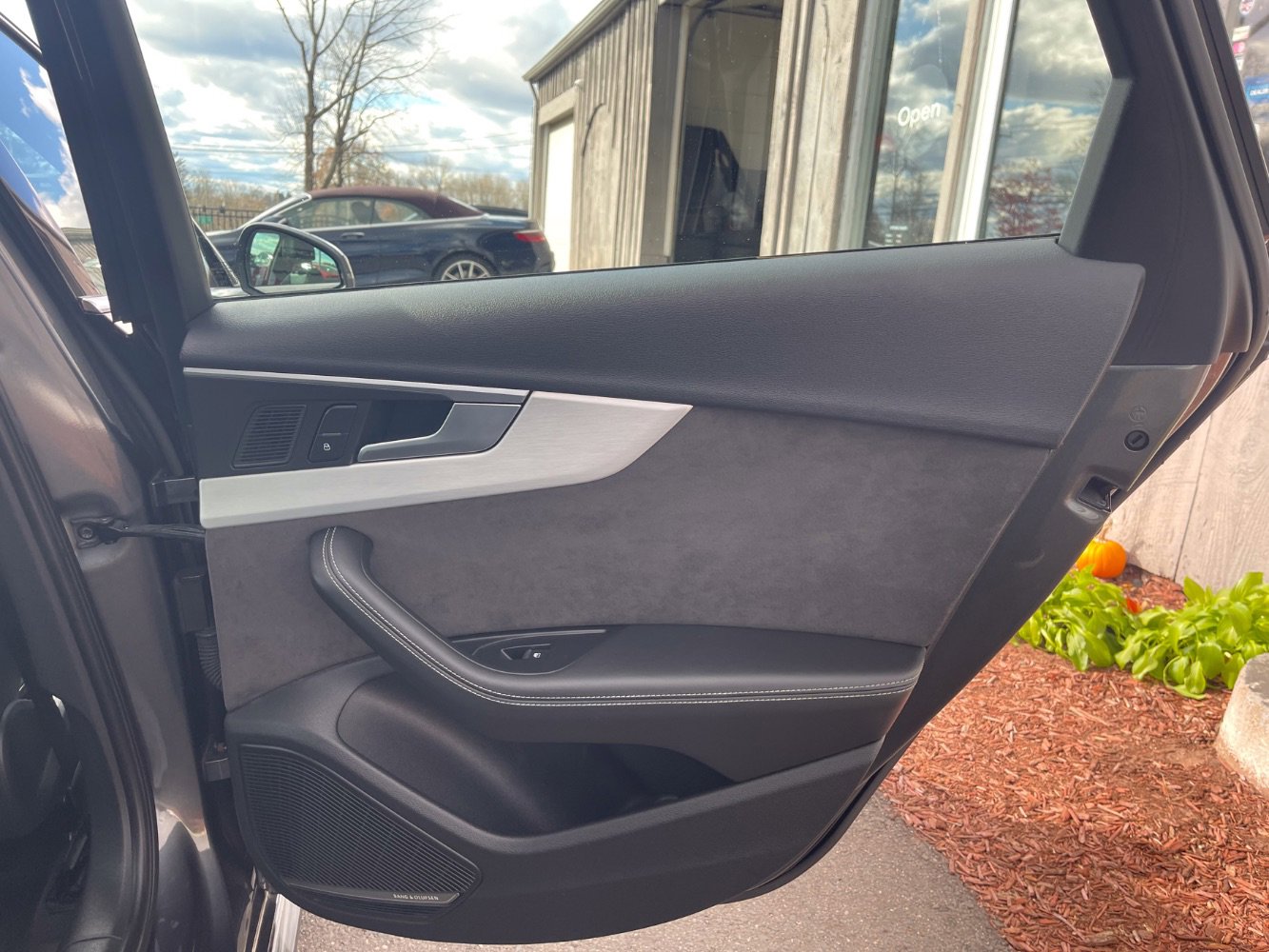 Used 2017 Audi A4 2.0T Premium Plus w/ Premium Plus Package image 32