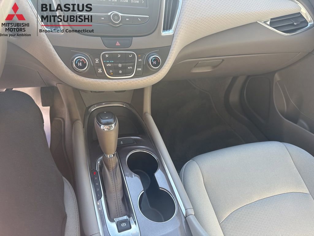 Used 2018 Chevrolet Malibu Hybrid FWD image 25