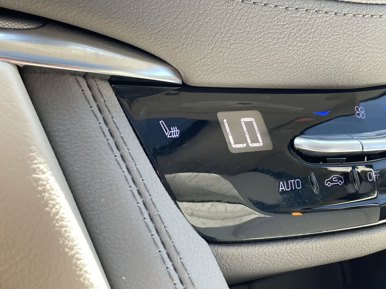 Used 2024 Cadillac XT5 Premium Luxury w/ LPO, Floor Liner Package FWD image 23