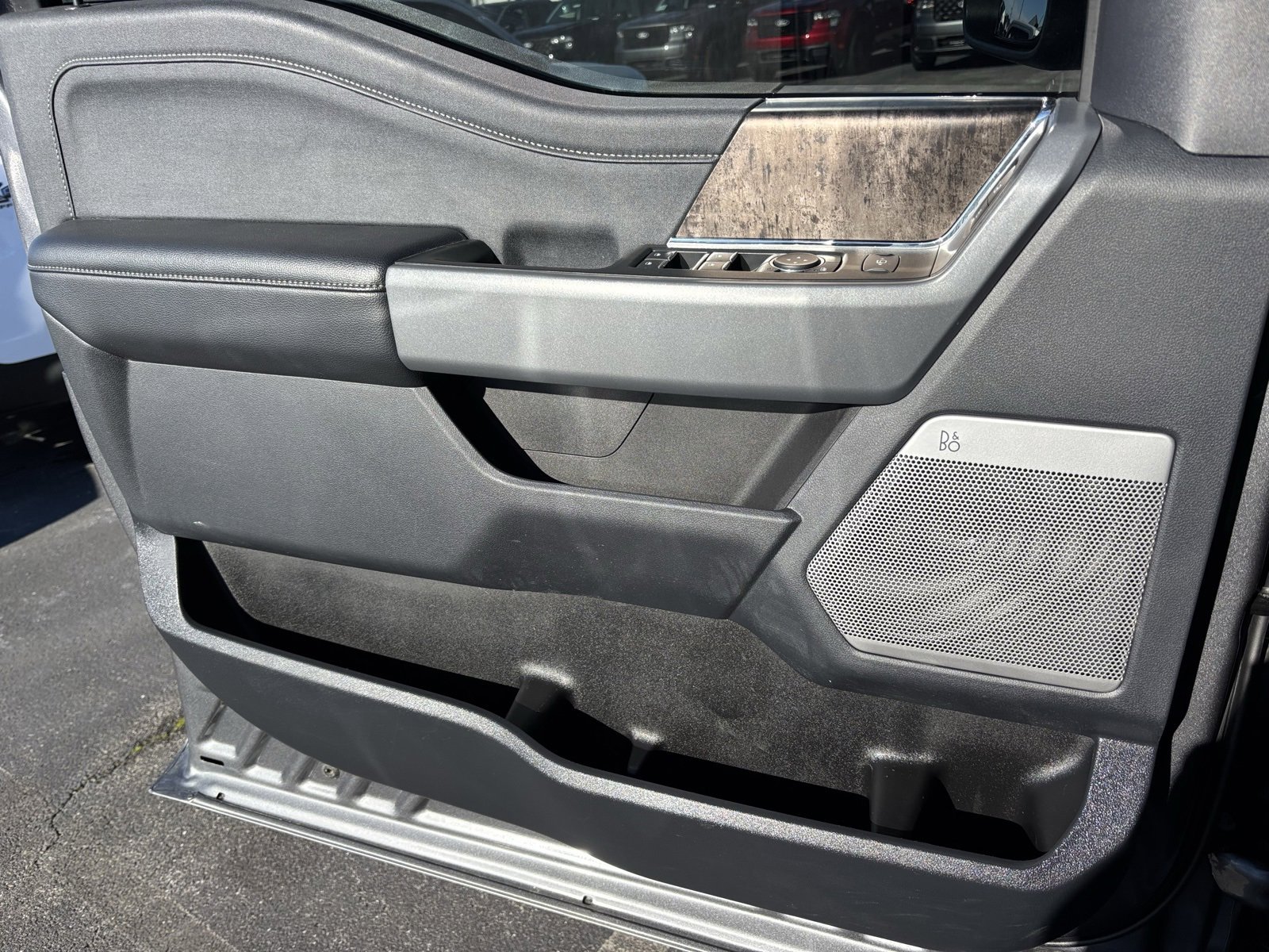 Used 2024 Ford F250 Lariat image 16