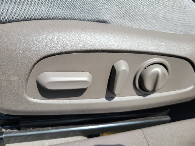 Used 2025 Chevrolet Malibu LT FWD image 20