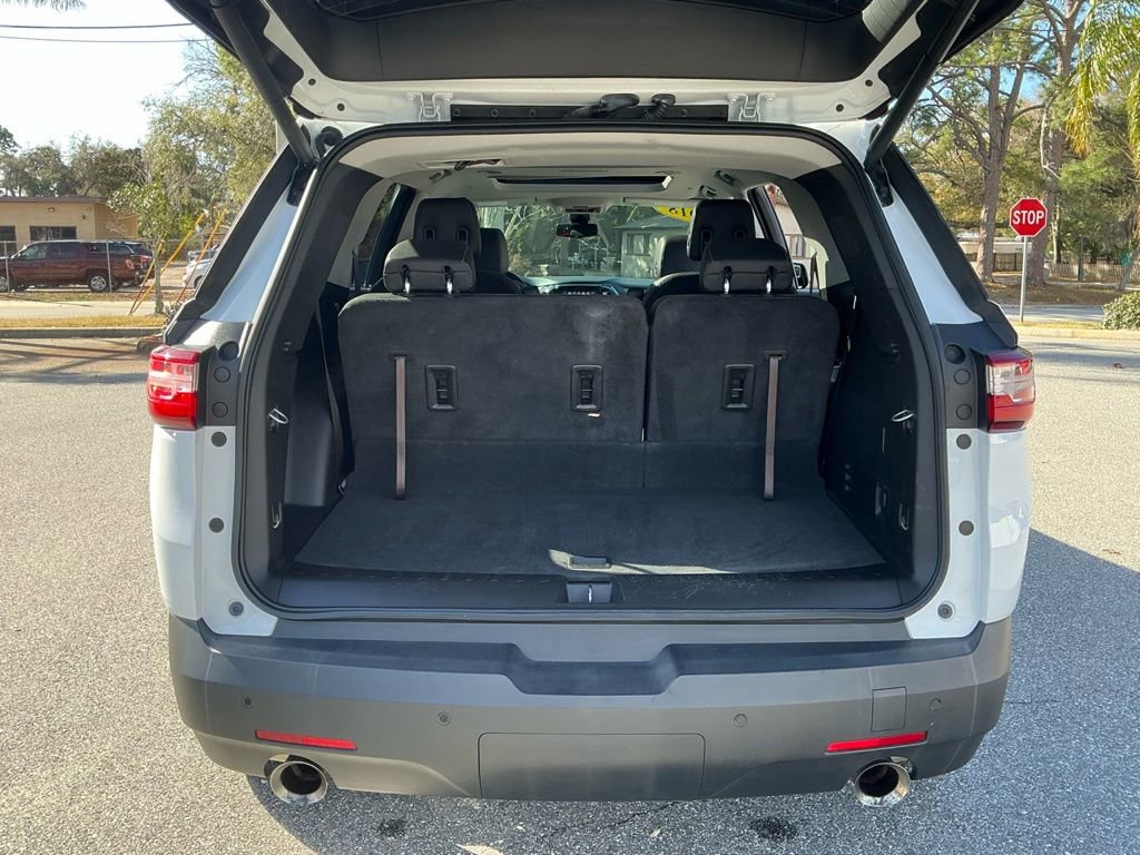 Used 2018 Chevrolet Traverse LT image 24