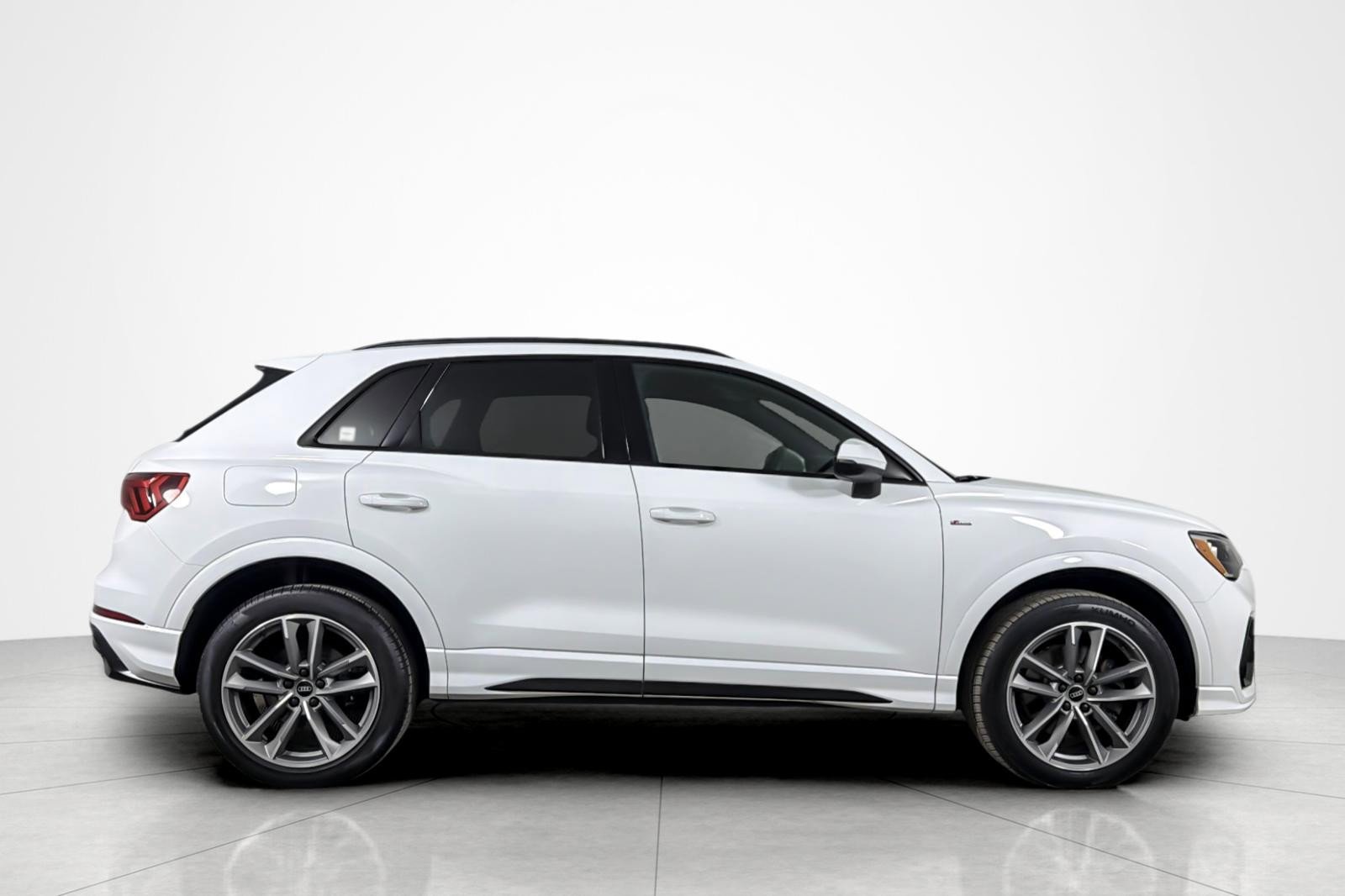 Used 2022 Audi Q3 2.0T Premium image 6