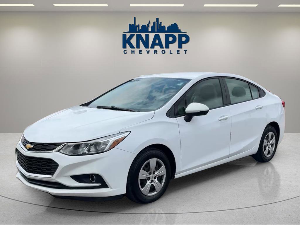 Used 2018 Chevrolet Cruze LS image 2
