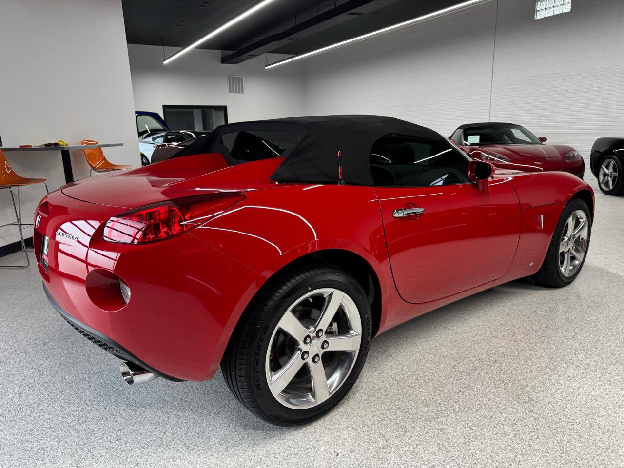 Used 2007 Pontiac Solstice Convertible w/ Premium Package RWD image 25